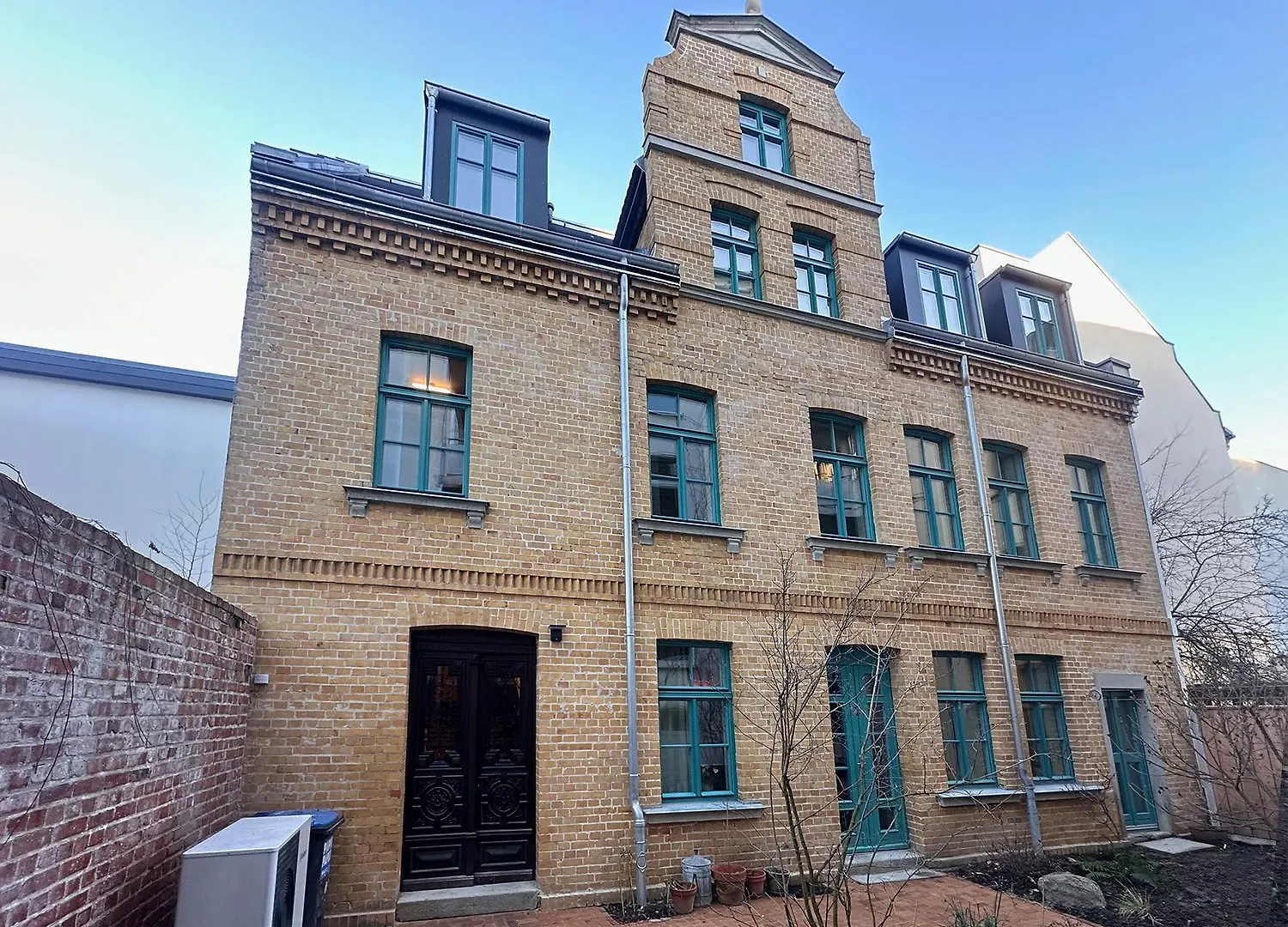 Design Studio In Hinterhof-Remise Leipzig 0*,  Germany